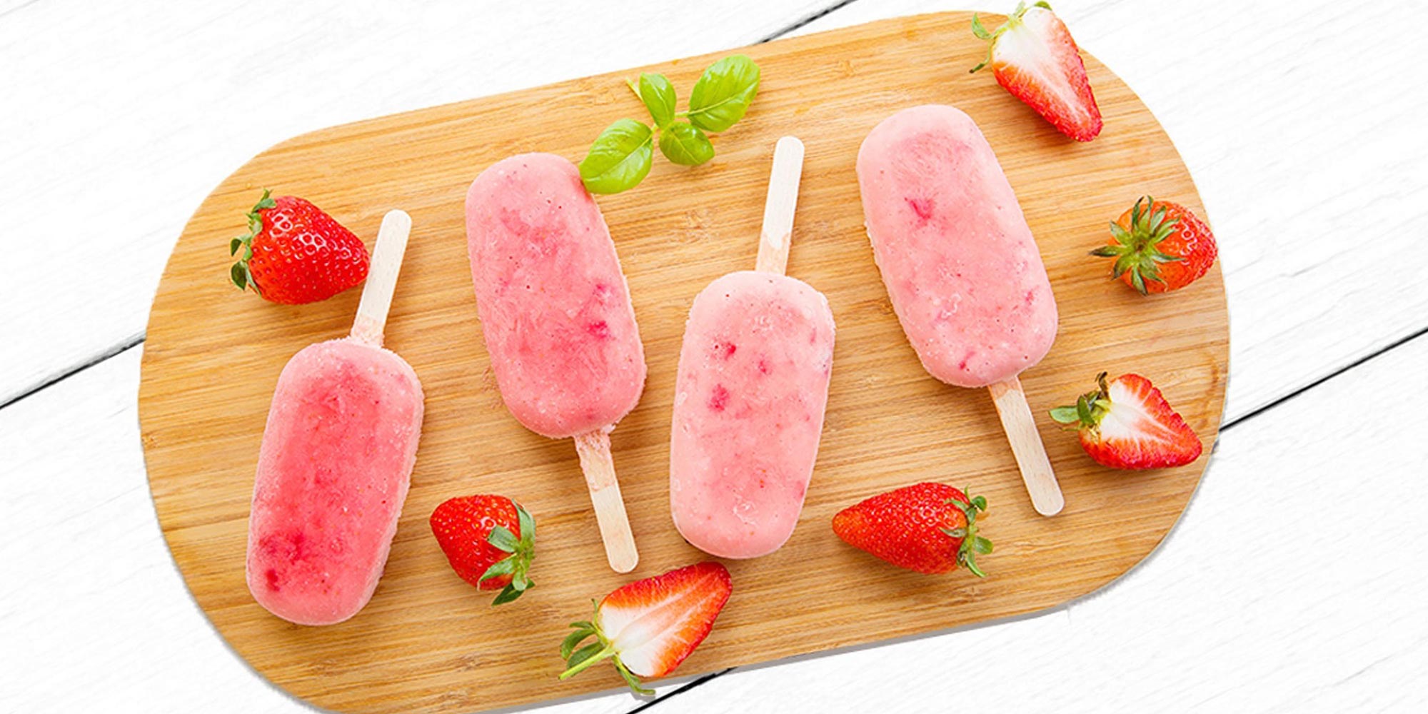 草莓和奶油冰棒