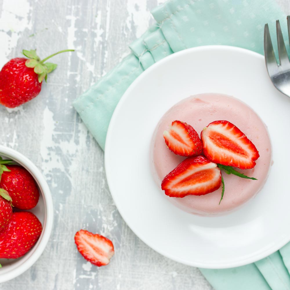 草莓意式奶冻